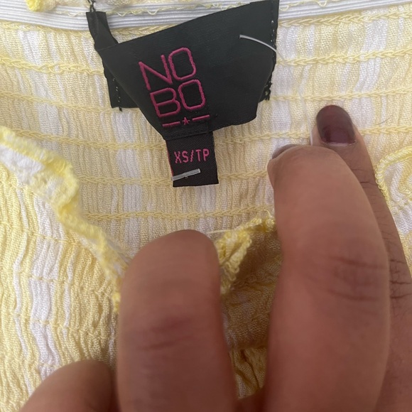 #31 NWT No Boundaries butter yellow and white long sleeve smocked blouse - Picture 8 of 8